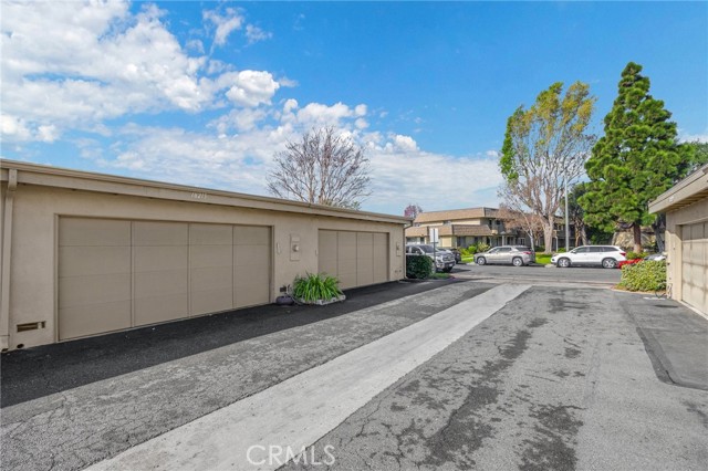 Detail Gallery Image 25 of 28 For 18215 Olympic Ct, Fountain Valley,  CA 92708 - 2 Beds | 2 Baths