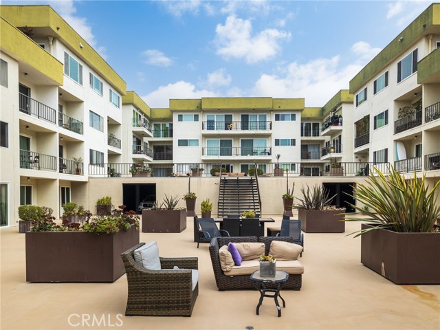 1600 Ardmore Avenue, Hermosa Beach, California 90254, 1 Bedroom Bedrooms, ,1 BathroomBathrooms,Residential,For Sale,Ardmore,SB24212398