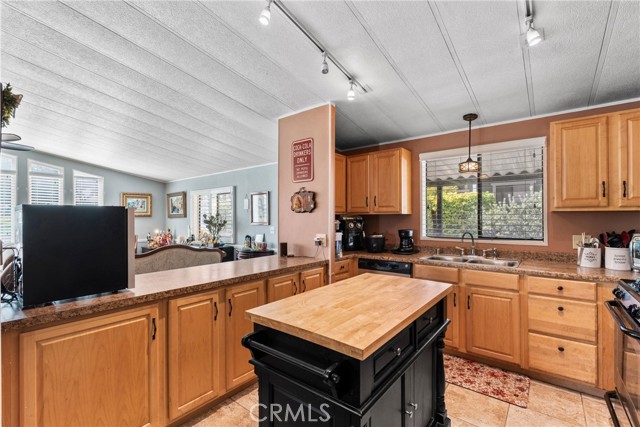 Detail Gallery Image 15 of 34 For 10961 Desert Lawn Dr #3,  Calimesa,  CA 92320 - 2 Beds | 2 Baths