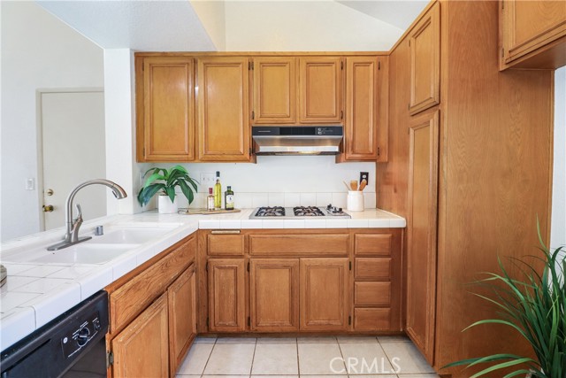 Detail Gallery Image 9 of 23 For 34 Woodswallow Ln, Aliso Viejo,  CA 92656 - 3 Beds | 2 Baths