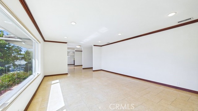 Detail Gallery Image 6 of 62 For 165 Cumberland Rd, Glendale,  CA 91202 - 3 Beds | 2/1 Baths