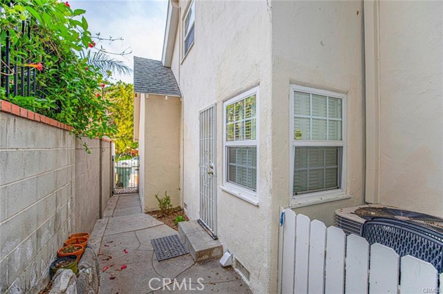 Detail Gallery Image 41 of 44 For 2313 Hollister, Glendale,  CA 91206 - 3 Beds | 2 Baths