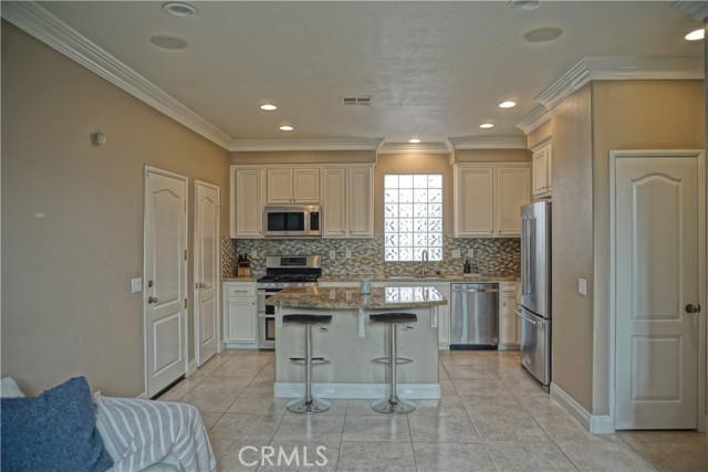 Detail Gallery Image 5 of 25 For 8 Stone Turret Ct, Ladera Ranch,  CA 92694 - 4 Beds | 2/1 Baths