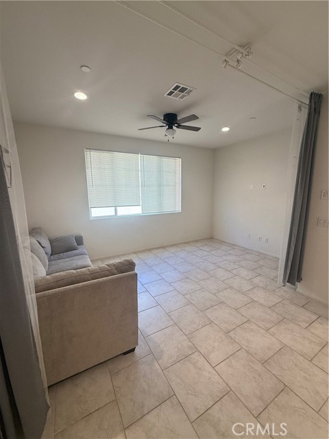 Detail Gallery Image 5 of 22 For 7400 Solstice, Rancho Cucamonga,  CA 91739 - 2 Beds | 3 Baths