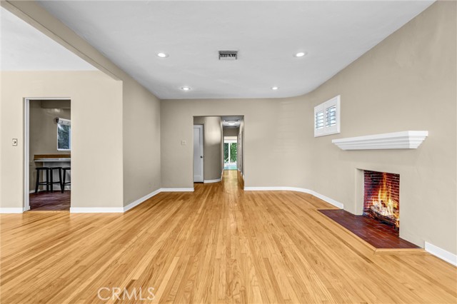 425 North Griffith Park photo 8