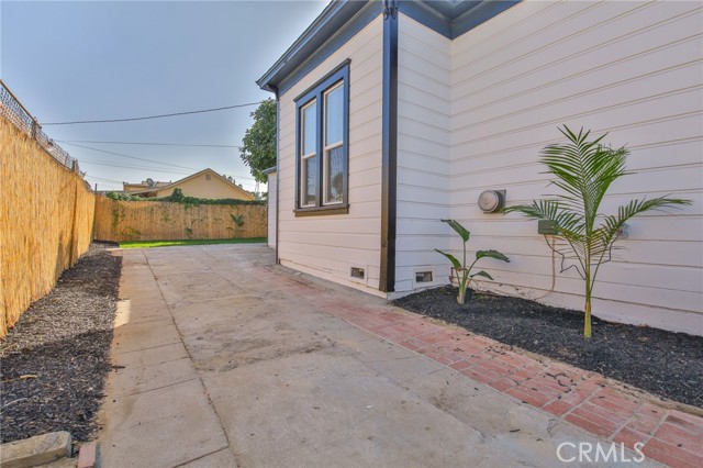 Detail Gallery Image 36 of 48 For 8924 S Budlong Ave, Los Angeles,  CA 90044 - 3 Beds | 2 Baths