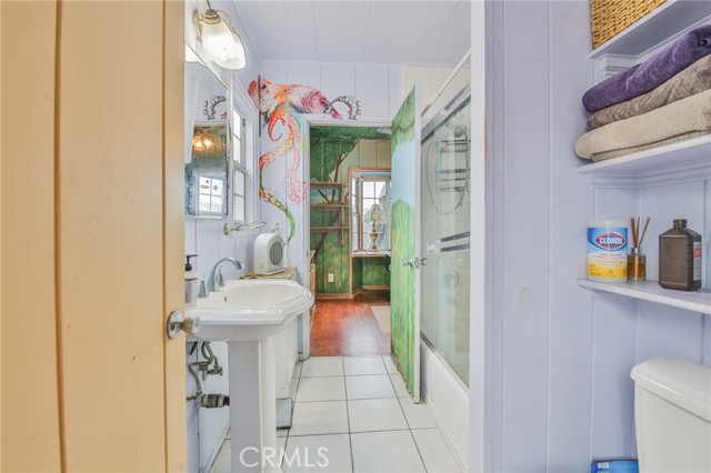 717 Ultimo Avenue, Long Beach CA: https://media.crmls.org/medias/b783d373-b671-41e6-a0bc-131b9d257ae2.jpg