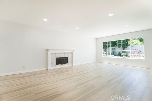 Detail Gallery Image 4 of 53 For 13119 Constable Ave, Granada Hills,  CA 91344 - 5 Beds | 3 Baths