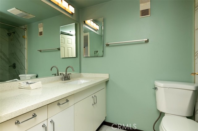 Detail Gallery Image 20 of 39 For 343 Pioneer Dr #602,  Glendale,  CA 91203 - 2 Beds | 2 Baths