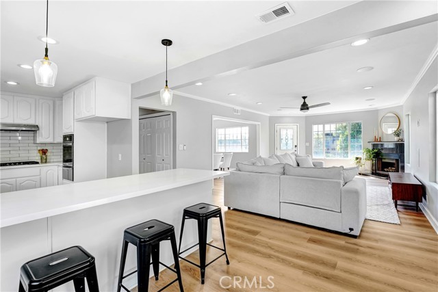 Detail Gallery Image 6 of 34 For 9817 La Rosa, Temple City,  CA 91780 - 4 Beds | 3 Baths