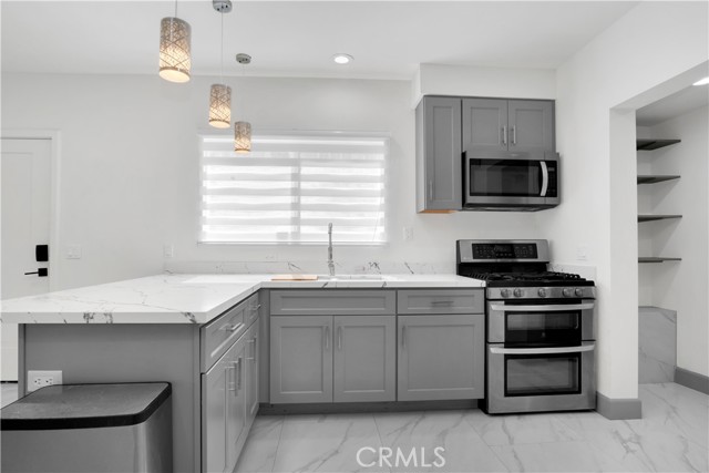 Detail Gallery Image 3 of 16 For 27001 Calle Juanita #B,  Dana Point,  CA 92624 - 1 Beds | 1 Baths
