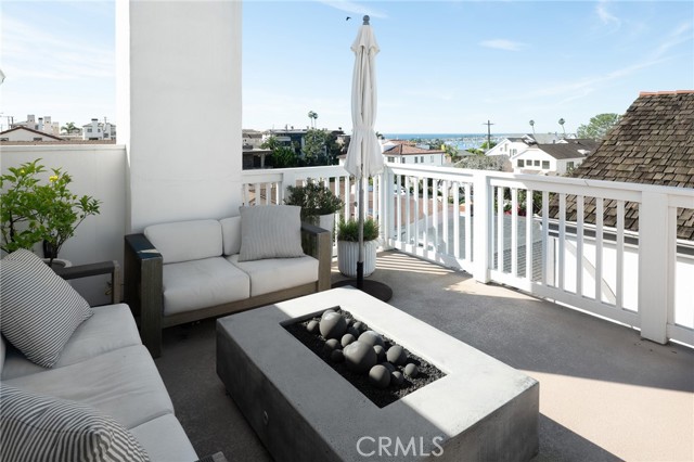 Detail Gallery Image 27 of 38 For 416 Dahlia #A2,  Corona Del Mar,  CA 92625 - 2 Beds | 2/1 Baths