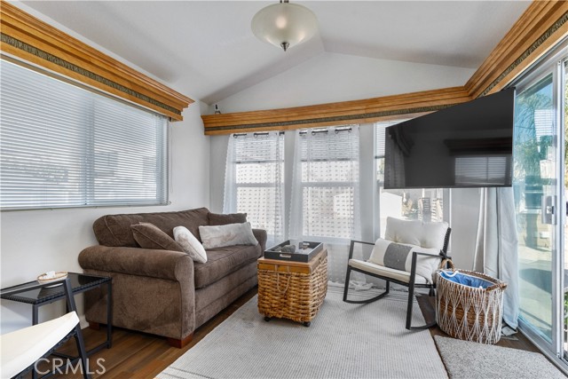 Detail Gallery Image 2 of 8 For 145 South Street #C2,  San Luis Obispo,  CA 93401 - 1 Beds | 1 Baths