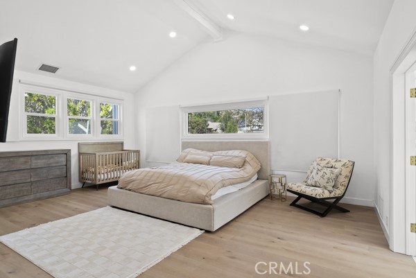 Detail Gallery Image 20 of 67 For 9514 Oakridge Pl, Chatsworth,  CA 91311 - 6 Beds | 6 Baths