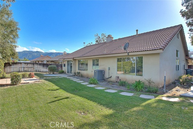 Detail Gallery Image 11 of 54 For 31018 Lausanne St, Lake Elsinore,  CA 92530 - 4 Beds | 2 Baths