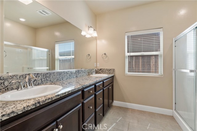 Detail Gallery Image 19 of 30 For 5913 Blue Spruce Ave, Bakersfield,  CA 93313 - 4 Beds | 2 Baths