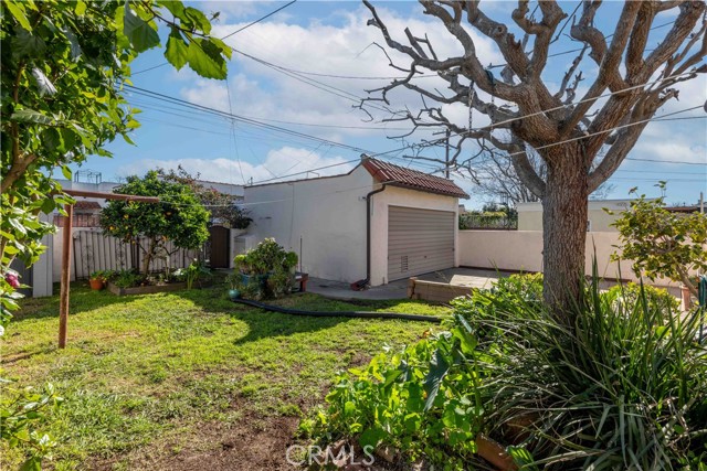 Image 32 of 35 For 3730 Walnut Avenue