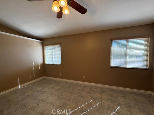 Detail Gallery Image 16 of 28 For 45712 Classic Way, Temecula,  CA 92592 - 4 Beds | 3 Baths