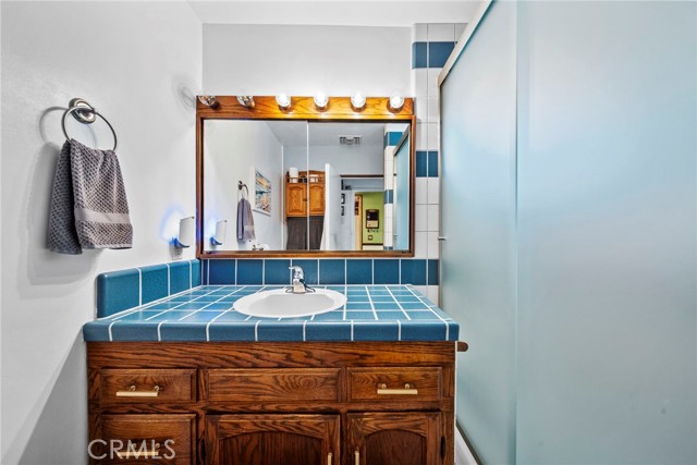 Detail Gallery Image 18 of 38 For 10111 Elkwood, Sun Valley,  CA 91352 - 3 Beds | 1 Baths