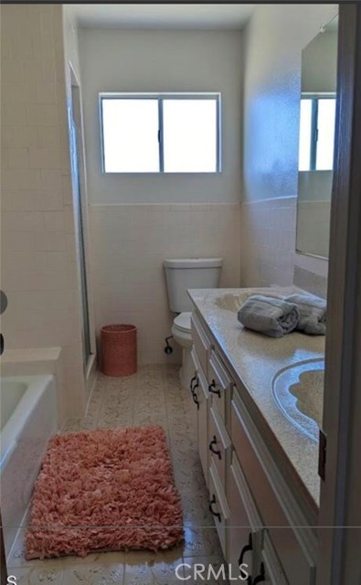 1233 /1235 W 24th, San Pedro CA: https://media.crmls.org/medias/b78944fb-f3a5-4670-b006-5d5500aa4308.jpg