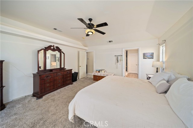 Detail Gallery Image 16 of 29 For 13808 via La Madera, Bakersfield,  CA 93314 - 4 Beds | 2 Baths