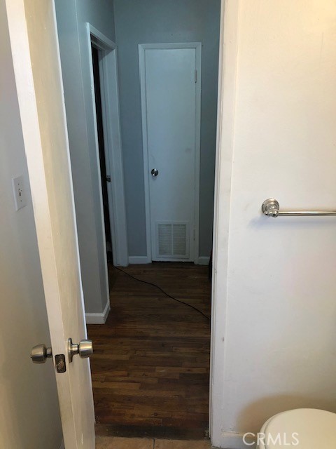 5921 Cahuenga Boulevard, North Hollywood CA: https://media.crmls.org/medias/b78a1235-60a5-4e07-8f0f-df68f726aa70.jpg