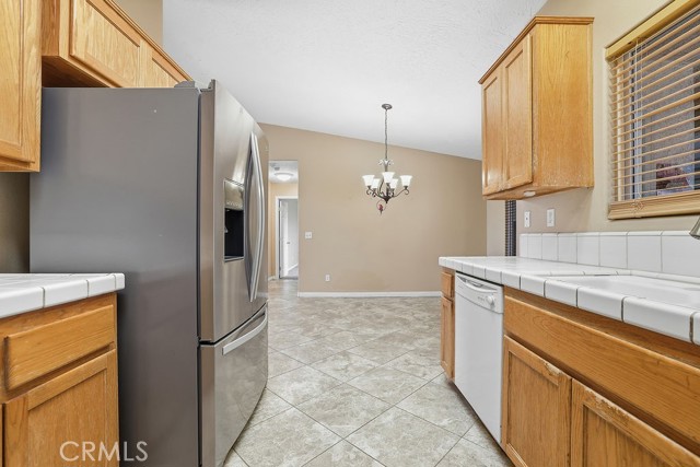 Detail Gallery Image 29 of 48 For 16647 Elm St, Hesperia,  CA 92345 - 4 Beds | 3 Baths