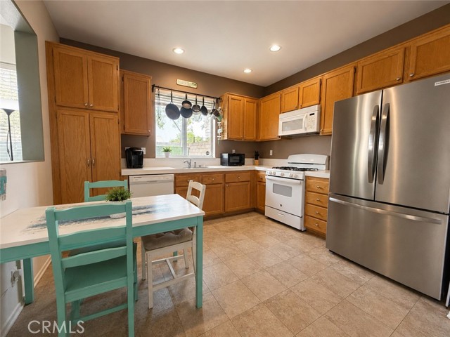 292 Edgemire Lane photo 7