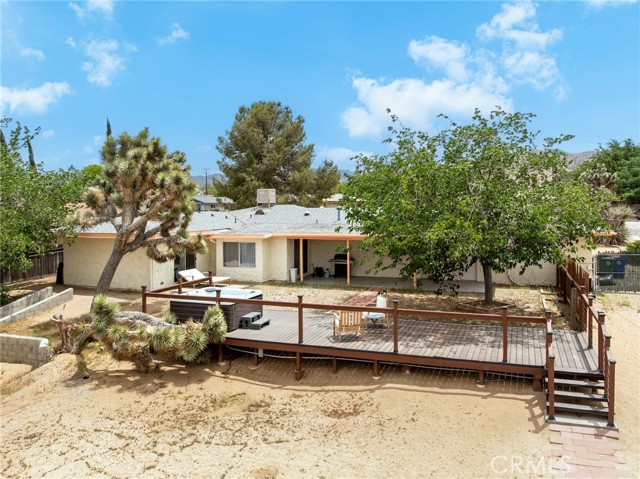 57966 El Dorado Drive, Yucca Valley CA: https://media.crmls.org/medias/b78d366c-24c3-43aa-b9e0-4871851cd2d0.jpg