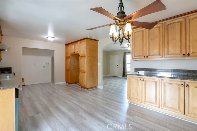 2857 S Desert Forest Avenue, Ontario CA: https://media.crmls.org/medias/b78e4129-a3e4-453c-b27e-2273264816fb.jpg