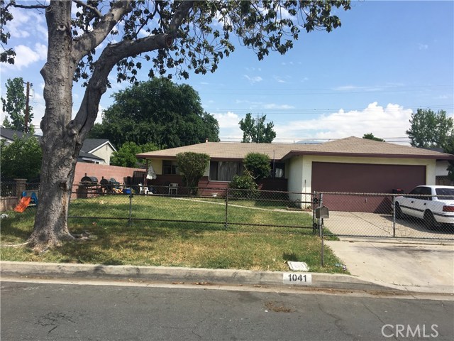 1041 E Gladstone St, Azusa, CA 91702