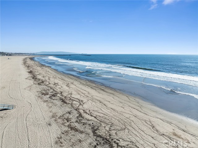 Detail Gallery Image 42 of 49 For 3119 via Dolce #107,  Marina Del Rey,  CA 90292 - 3 Beds | 2 Baths