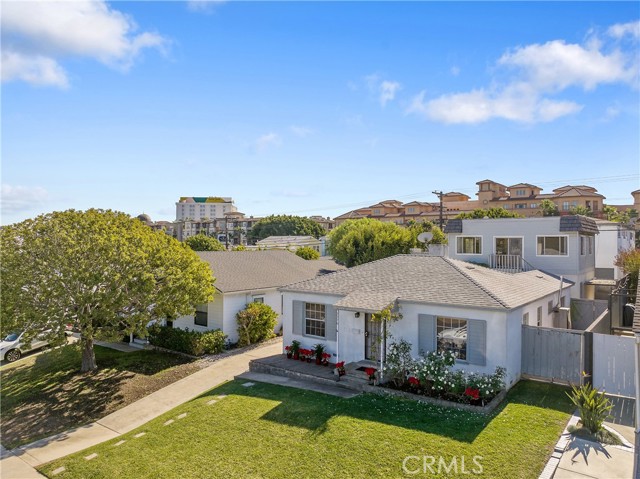 Detail Gallery Image 2 of 38 For 7276 W 85th St, Los Angeles,  CA 90045 - 3 Beds | 2 Baths