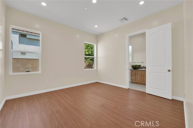 320 A S. Lincoln Avenue, Monterey Park CA: https://media.crmls.org/medias/b792417b-7f7e-4065-b2e9-ad5aa0a6e2ff.jpg