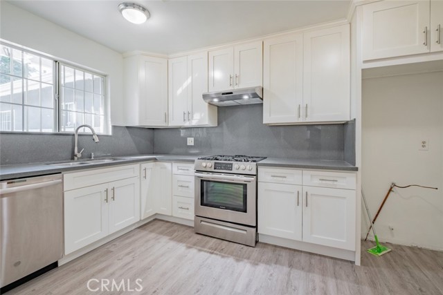 16908 Los Alimos Street, Granada Hills CA: https://media.crmls.org/medias/b7925f55-bb28-40a9-84d0-bbe1605d4d37.jpg