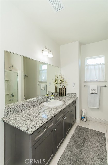 Detail Gallery Image 36 of 53 For 1523 N Ryan Ave, Clovis,  CA 93619 - 5 Beds | 4 Baths