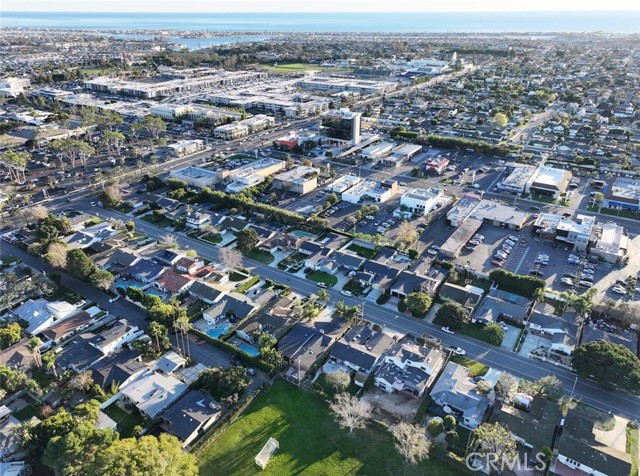 Detail Gallery Image 34 of 35 For 450 Cabrillo, Costa Mesa,  CA 92627 - 4 Beds | 3/1 Baths