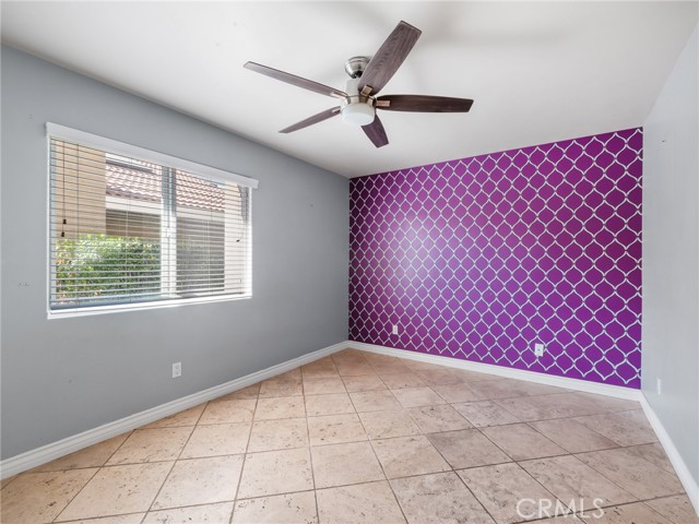 18160 Harbor Drive, Victorville CA: https://media.crmls.org/medias/b7945a76-487b-4e09-842e-2254d9413629.jpg