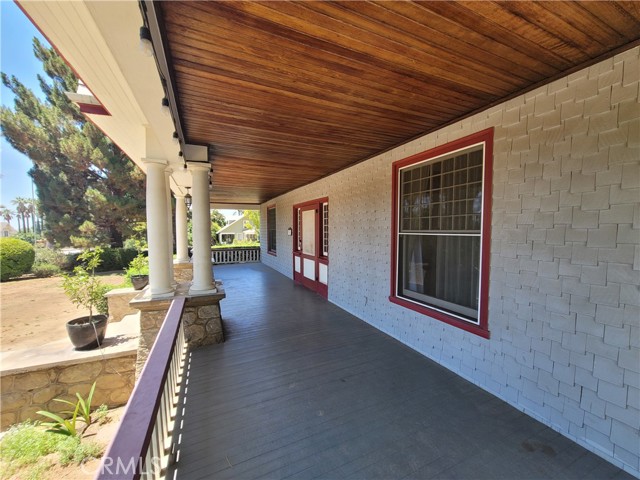 Detail Gallery Image 6 of 32 For 901 S Center St, Redlands,  CA 92373 - 4 Beds | 2/1 Baths