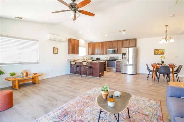Detail Gallery Image 9 of 51 For 64983 3rd St, Joshua Tree,  CA 92252 - 3 Beds | 2 Baths