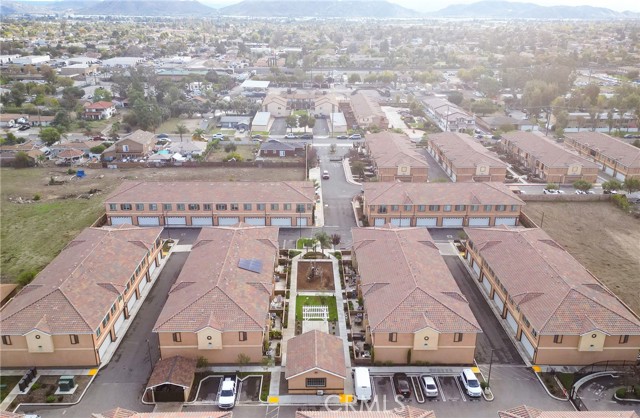 Detail Gallery Image 29 of 32 For 16425 Arrow #1214,  Fontana,  CA 92335 - 3 Beds | 2/1 Baths