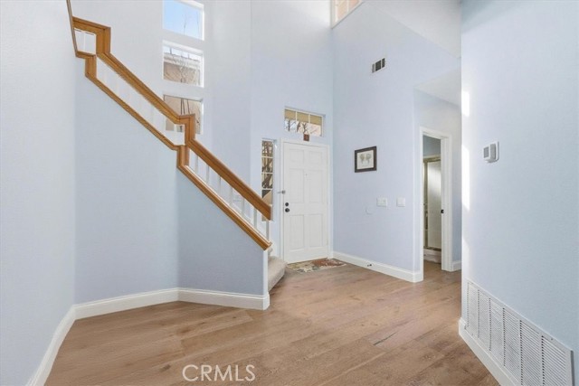 Detail Gallery Image 15 of 48 For 298 Saint Thomas, Oak Park,  CA 91377 - 5 Beds | 3 Baths