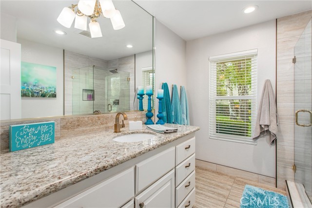 13046 Oak Crest Drive, Yucaipa CA: https://media.crmls.org/medias/b795e6c0-b01a-4048-8c9d-f23e4da22afd.jpg