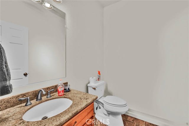 4445 Eucalyptus Avenue, Lakeport CA: https://media.crmls.org/medias/b7960120-ae2a-4003-aea4-93b9a1685e37.jpg