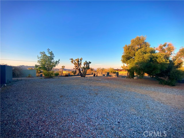 Detail Gallery Image 30 of 34 For 7112 Mecca Rd, Joshua Tree,  CA 92252 - 3 Beds | 2 Baths