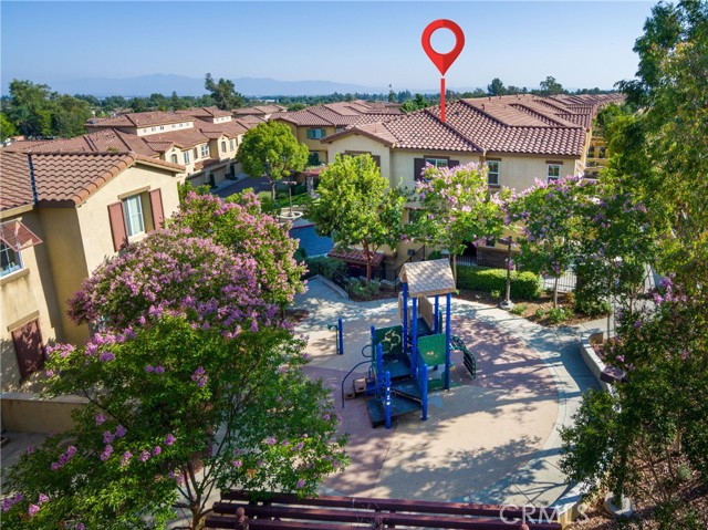 8022 Cresta Bella Road, Rancho Cucamonga CA: https://media.crmls.org/medias/b79673df-a6f2-41cd-b1de-d749cb3e172f.jpg