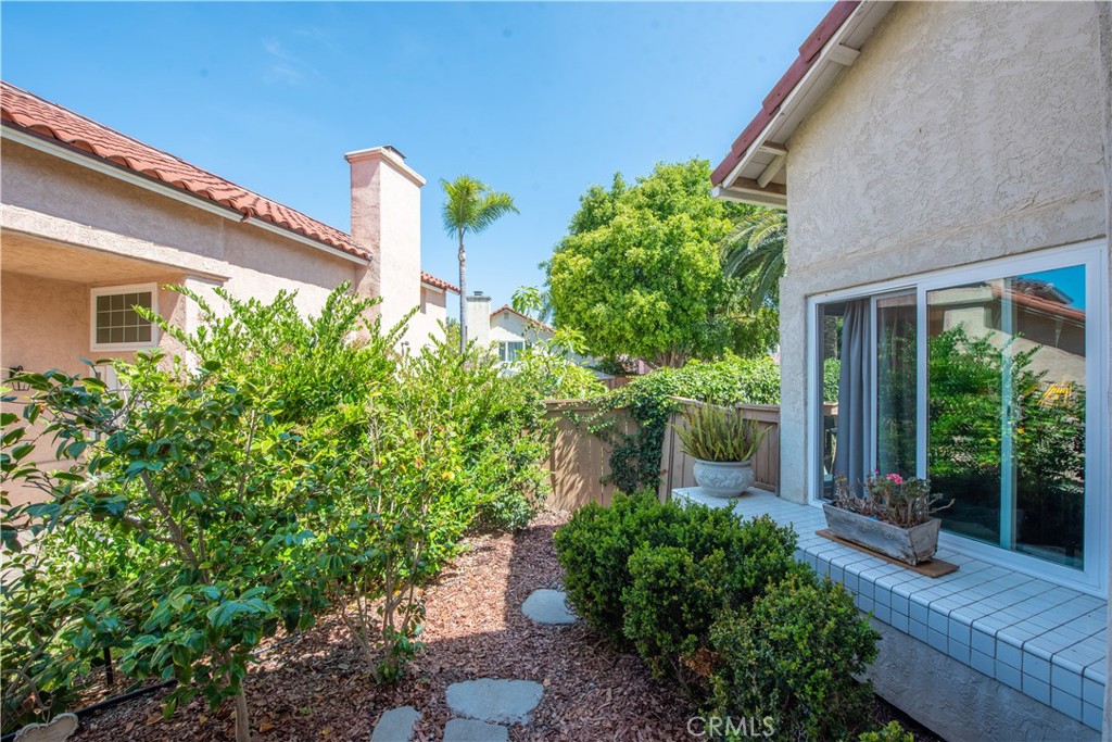 2654 Seacrest Court - photo 2
