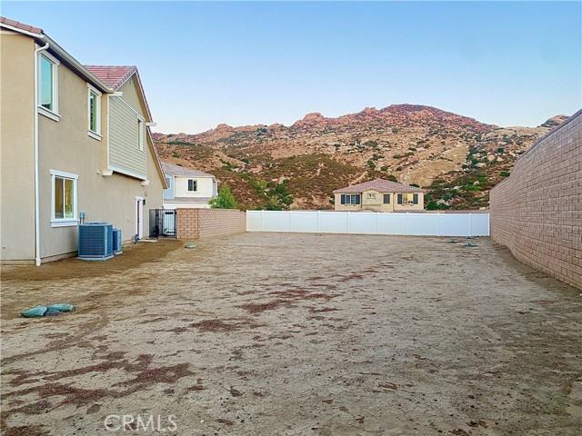 Detail Gallery Image 26 of 31 For 6504 Canyon Oaks Dr, Simi Valley,  CA 93063 - 5 Beds | 4/1 Baths