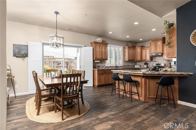 Detail Gallery Image 11 of 50 For 3484 Peerless Ln, Chico,  CA 95973 - 3 Beds | 2 Baths