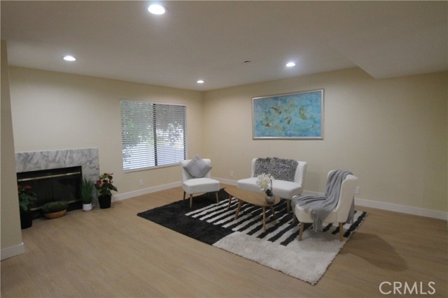 Detail Gallery Image 11 of 24 For 28 S Chapel Ave #E,  Alhambra,  CA 91801 - 3 Beds | 2/1 Baths